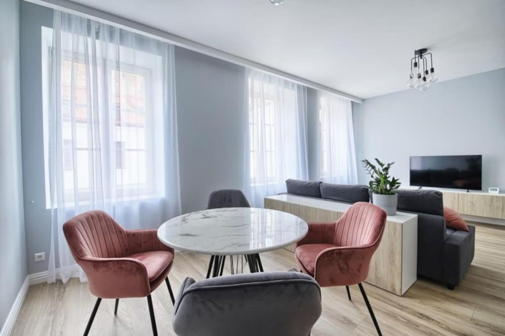 Cosy 3 Room Apartment. Вільнюс Екстер'єр фото